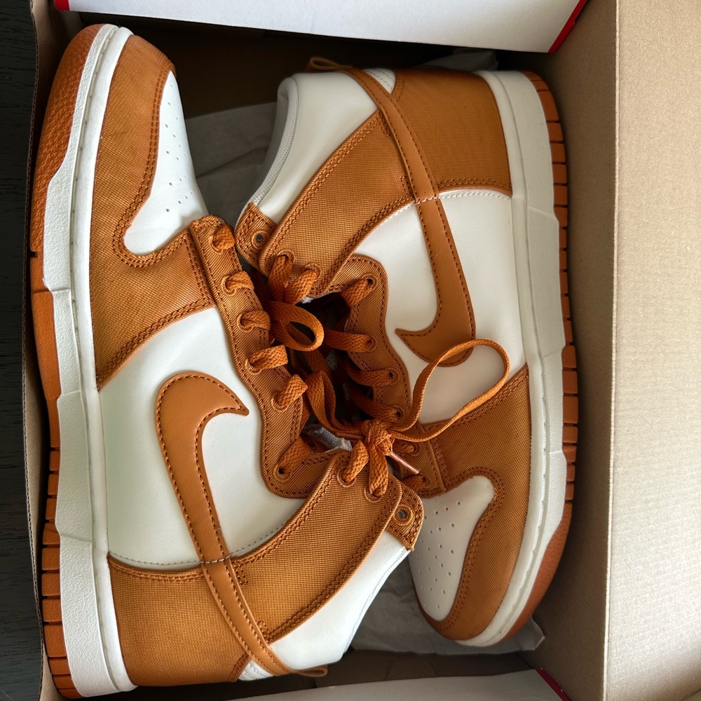 Nike Dunk Hi Retro